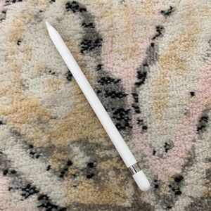Excellent lightly used condition- First Generation Apple Pencil